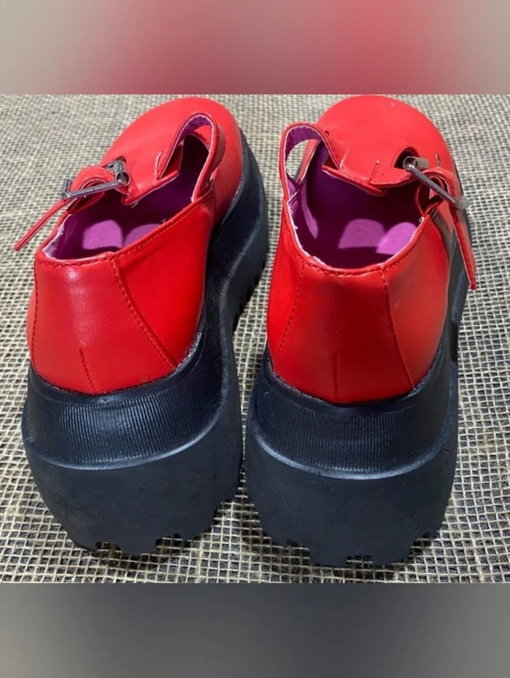 Dolls Kill Delia’s Platform Shoes Size 5M Red Mary Jane Adjustable Buckle